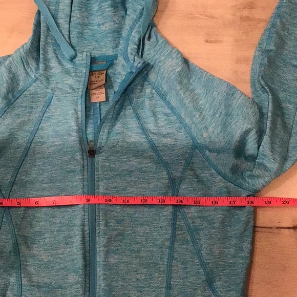 Champion Duo Dry Pre Loved in EUC hoodie zip up jacket with Pockets. - Picture 7 of 10